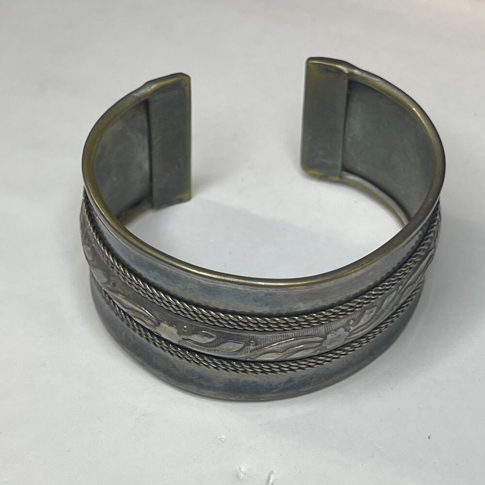 cuff bracelet burnished silver tone vintage or vintage look metallic gray boho - Picture 2 of 9
